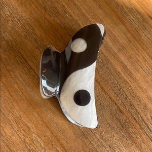 Black and White Yin Yang Hair Clip